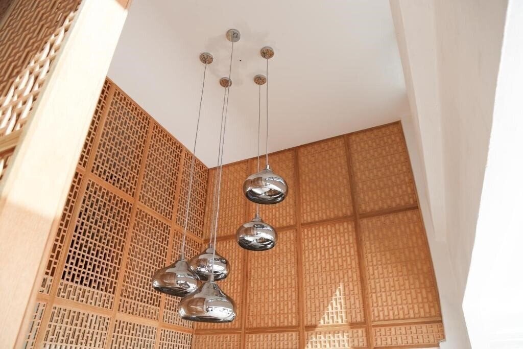 Zdjęcie Hotel De Karon 3*