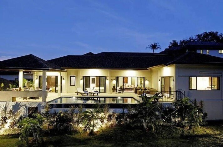 Фотографія Phailin Talay Nai Harn South Phuket Villa вилла