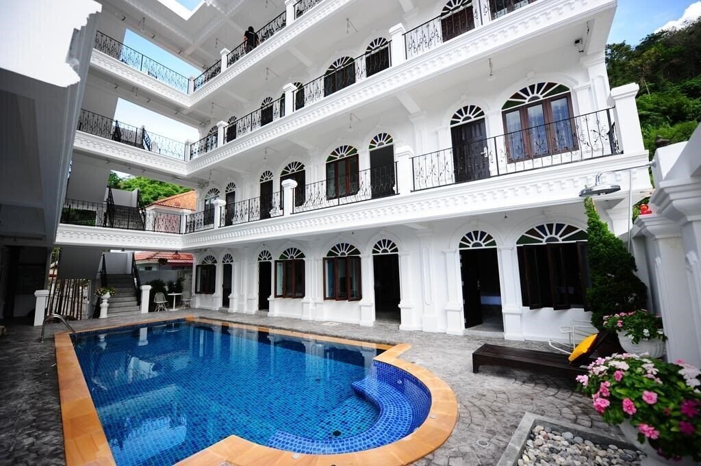 Hotel Chic Boutique Hotel Phuket 3*