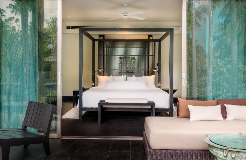 Фото Twinpalms Phuket 5*