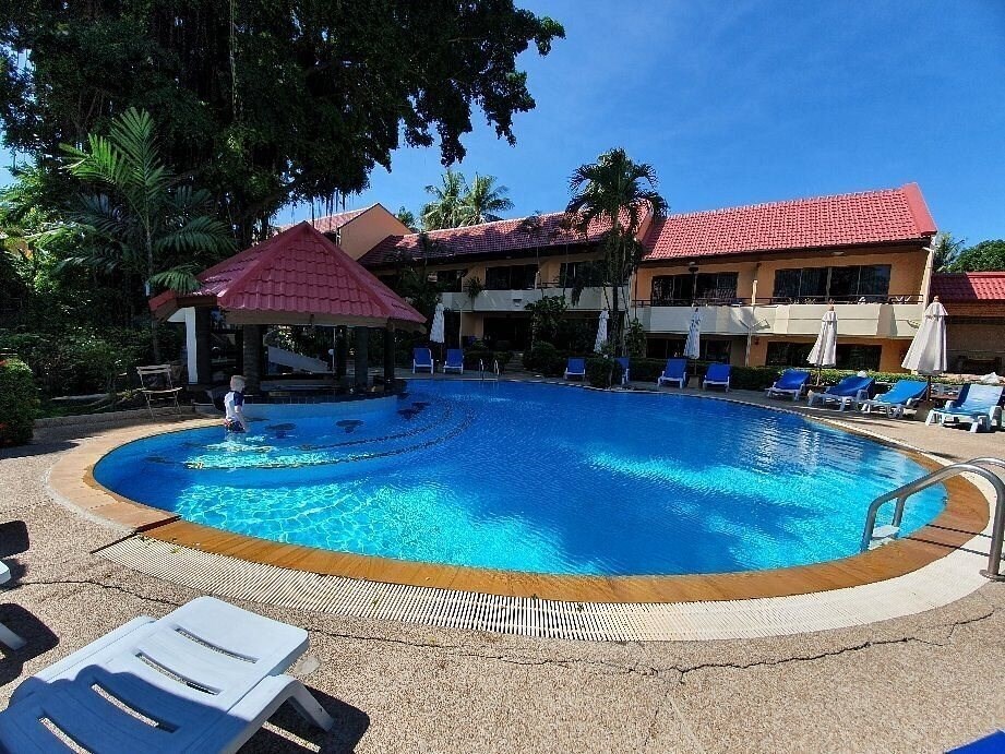 Готель Swiss Palm Beach 3*