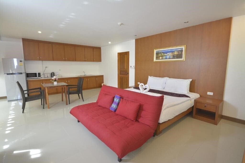 Zdjęcie Expat Hotel Patong Center 3*