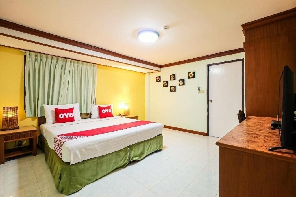 Готель The Green Mansion 2*