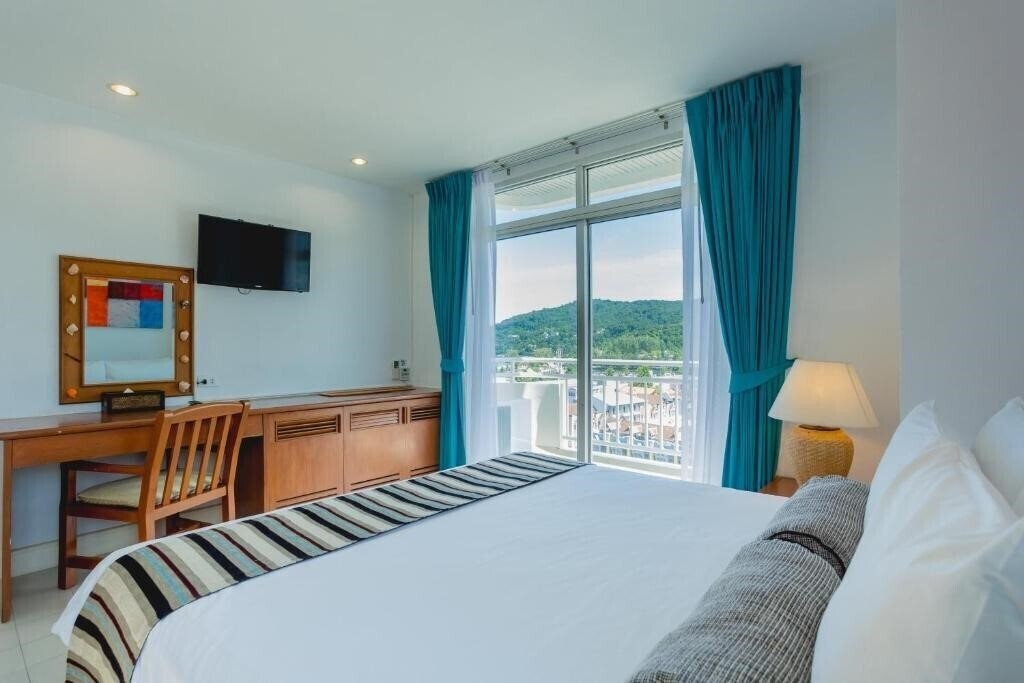 Zdjęcia Central Waterfront Suites 4*