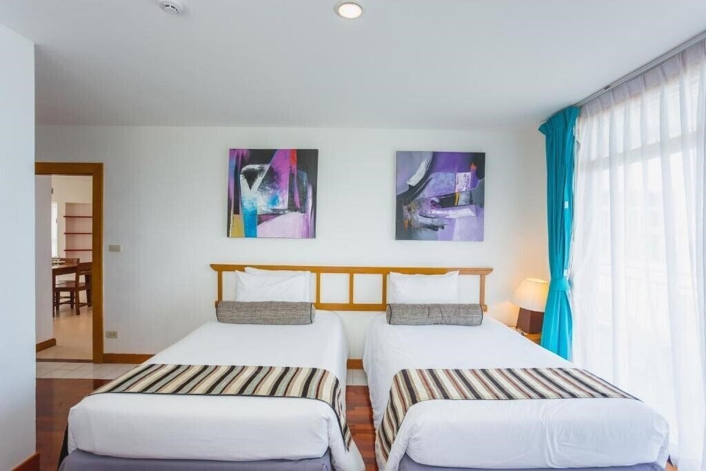 Zdjęcie Central Waterfront Suites 4*