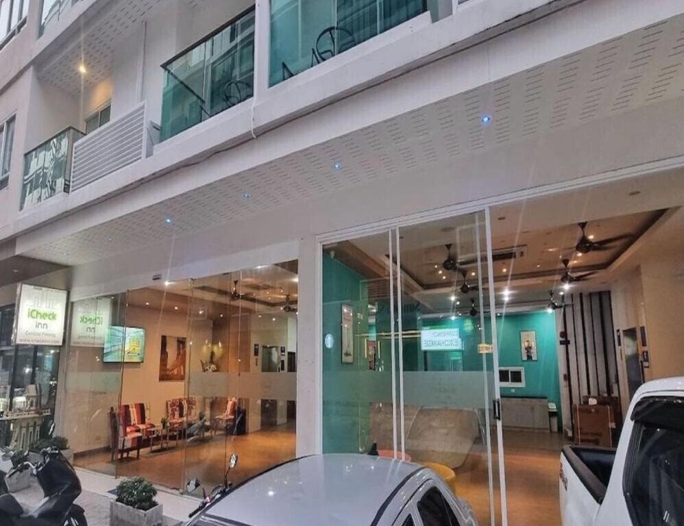 Zdjęcie Icheck Inn Central Patong 3*