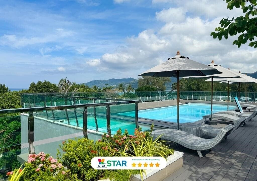 Hotel Araya Beach Hotel Patong 1*