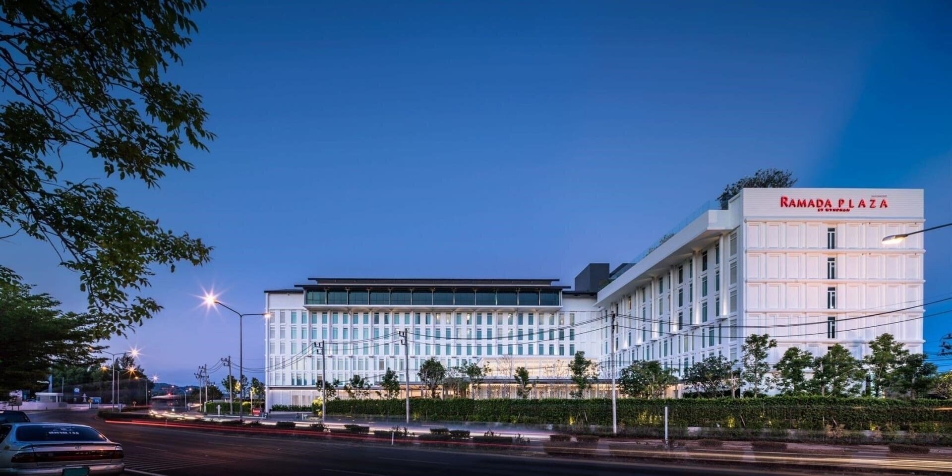 Zdjęcia Ramada Plaza By Wyndham Chao Fah 5*