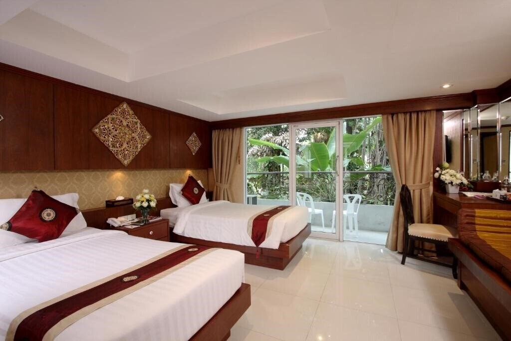 Фото Rayaburi Hotel Patong 3*