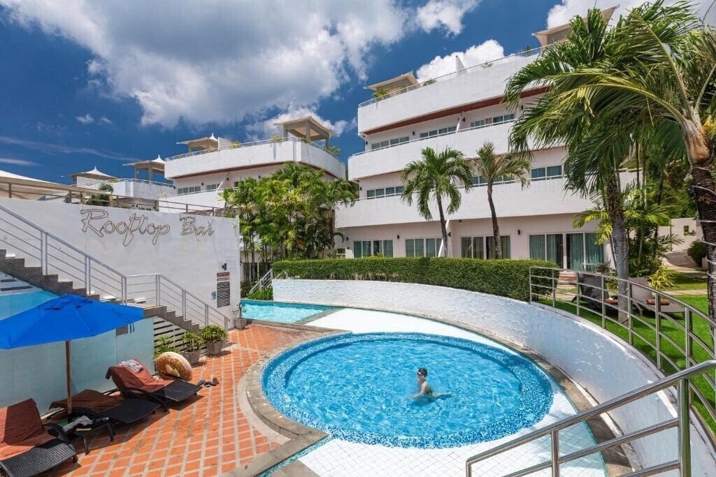 Фотографія Dewa Karon Beach Phuket 4*