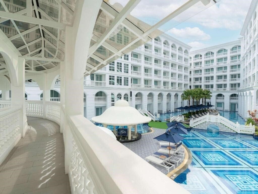 Zdjęcie Movenpick Myth Hotel Patong Phuket 5*