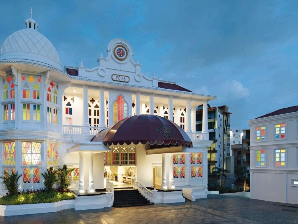 Obraz Movenpick Myth Hotel Patong Phuket 5*