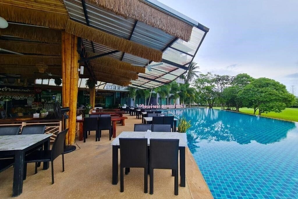 Zdjęcia The Par Phuket 4*