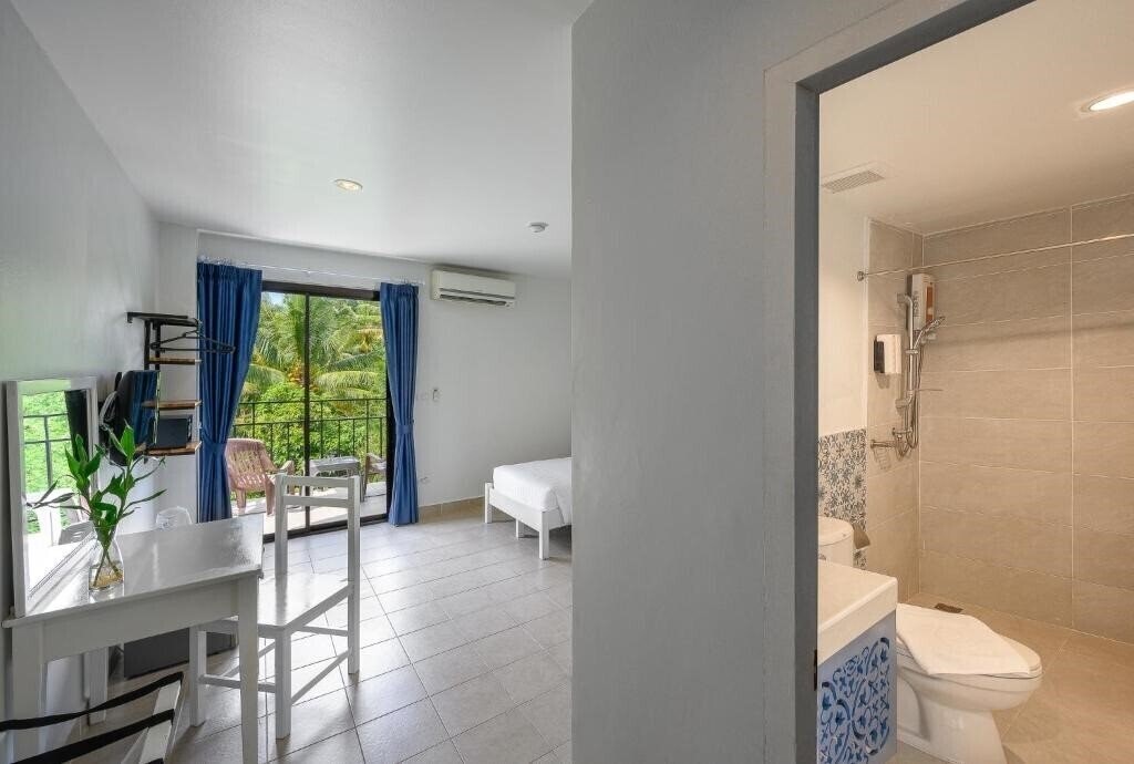 Готель Maikhao Hotel Managed By Centara 4*