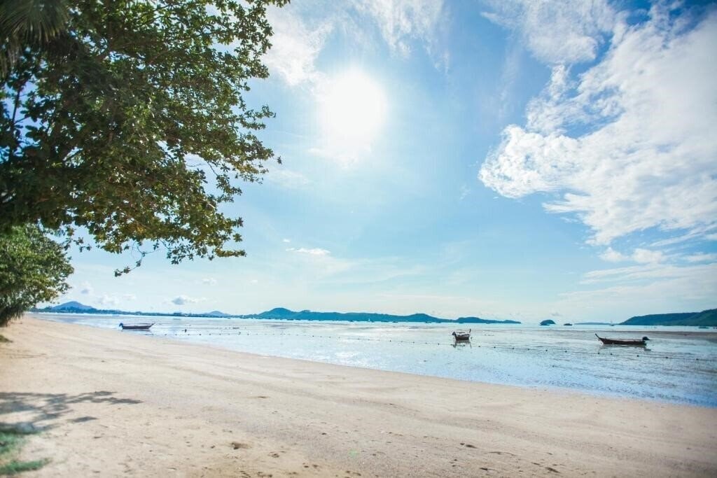 Готель Blue Beach Grand Resort And SPA 4*