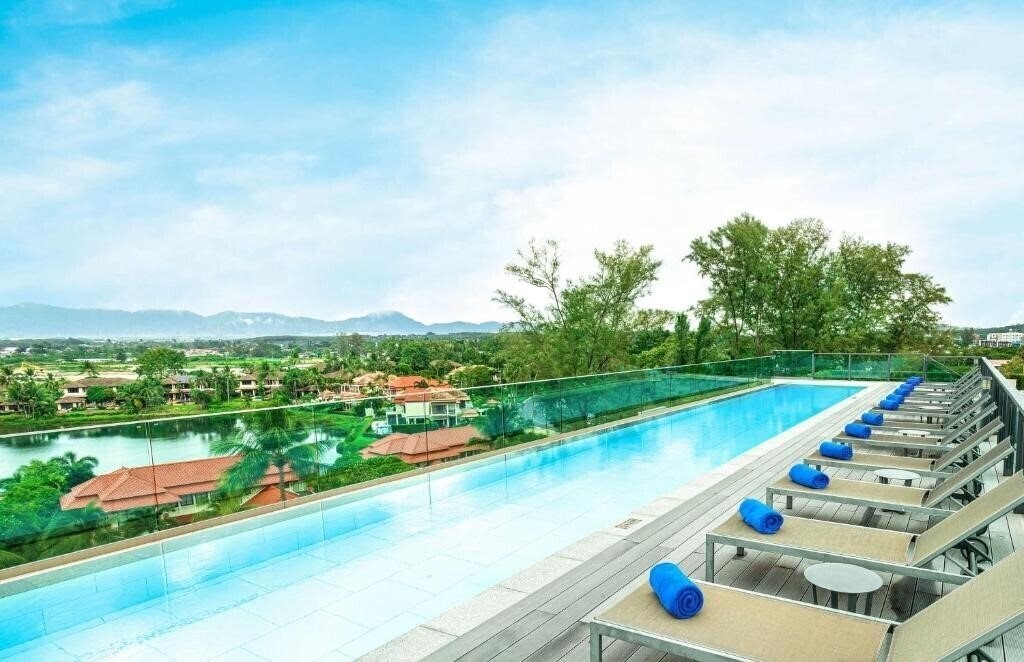 Зображення Hilton Garden Inn Phuket Bangtao 4*