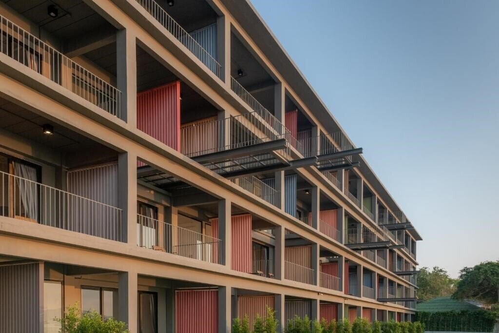 Zdjęcie Arch 39 Beach Front Phuket 3*