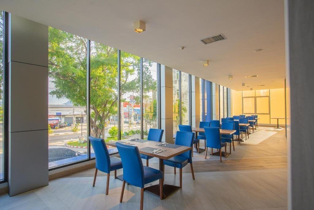 Zdjęcie Seabed Grand Hotel Phuket 5*