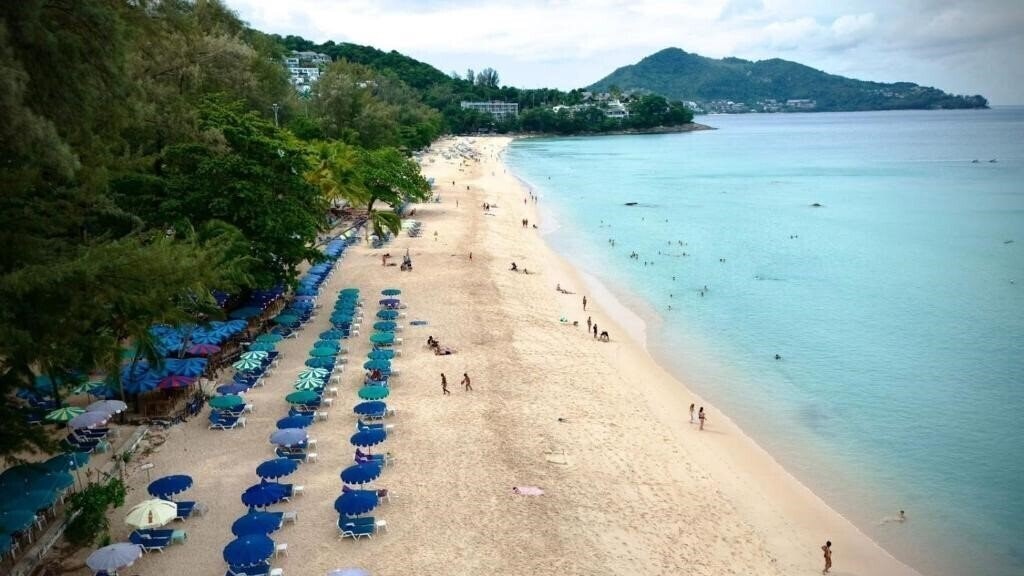 Hotel Holiday Inn Resort Phuket Surin Beach 4*