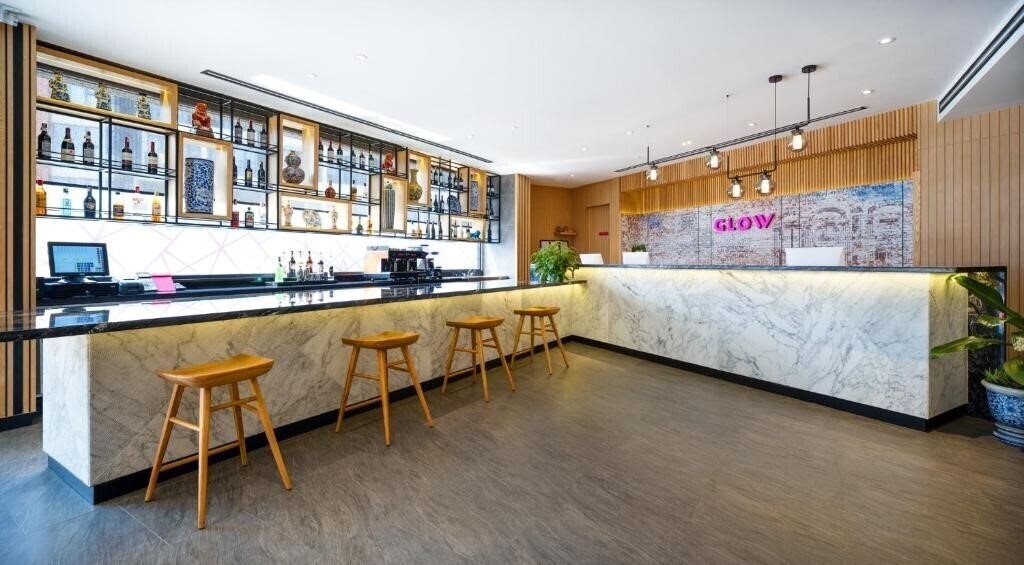 Obraz Glow Mira Karon Beach 4*