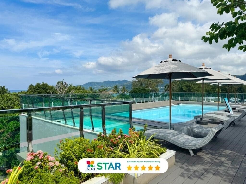 Hotel Clarion Hotel Patong Beach 4*