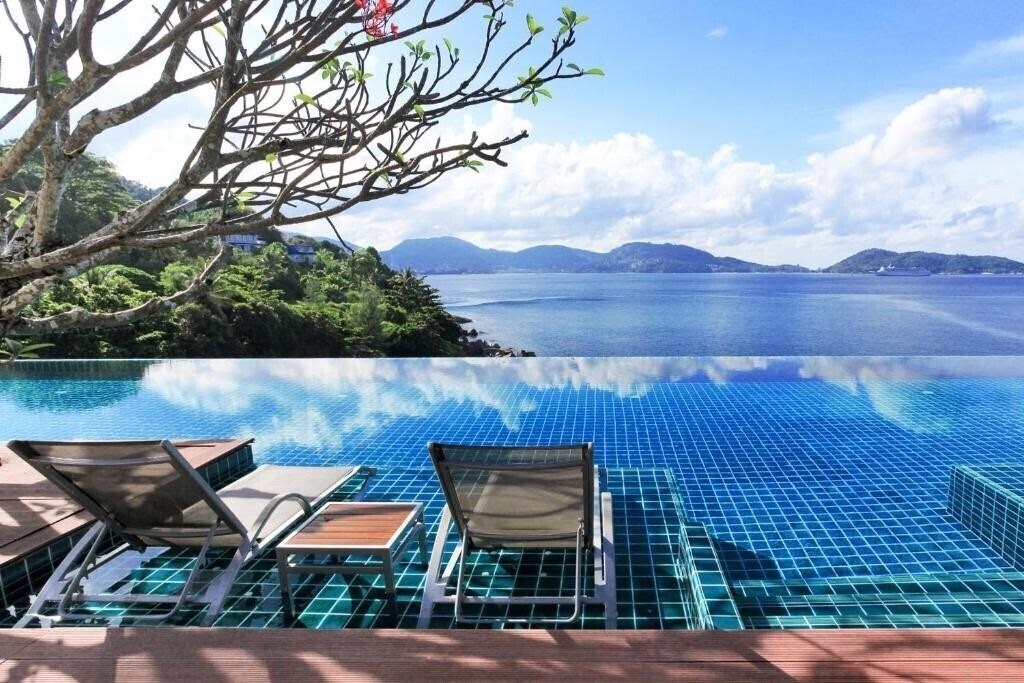 Отель Zenmaya Oceanfront Phuket 5*