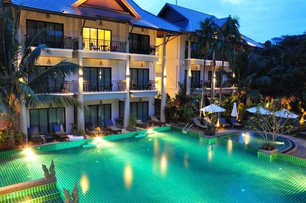 Фотографія Navatara Phuket Resort 4*