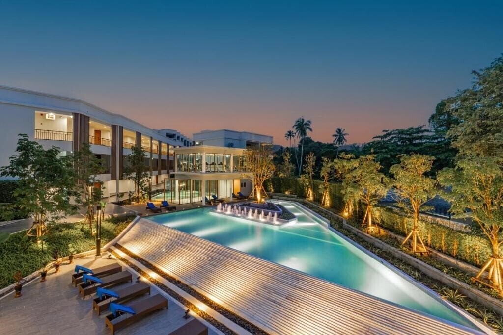 Отель Bella Nara Naiyang 5*