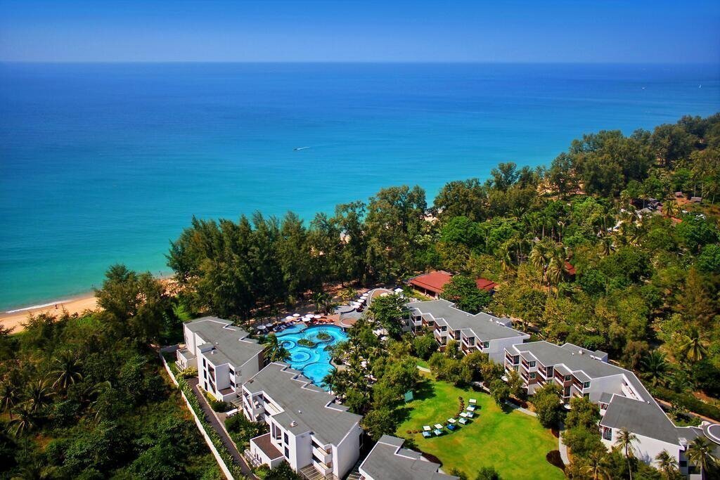 Hotel Le Meridien Phuket Mai Khao Beach Resort (ex. Holiday Inn Resort Phuket Mai Khao Beach) 4*