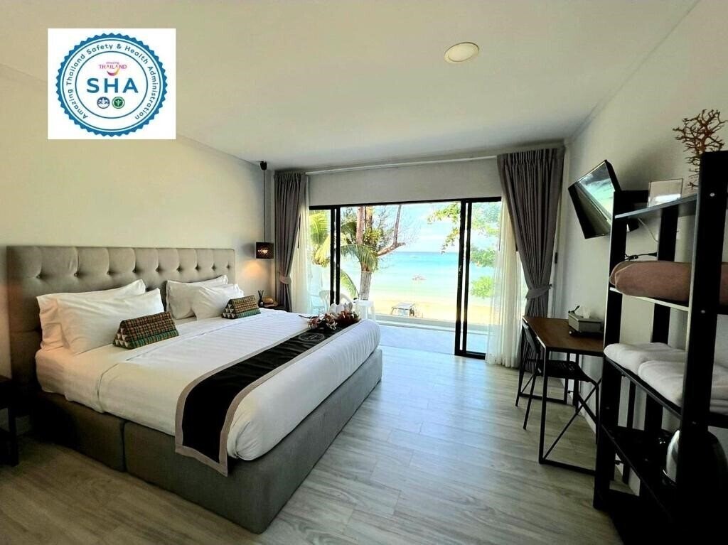 Отель Thai Kamala Beach Front 3*