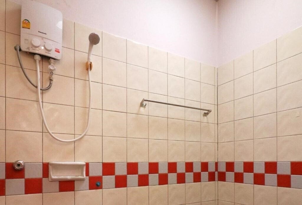 Zdjęcie Baan Nat By Oyo Rooms 2*