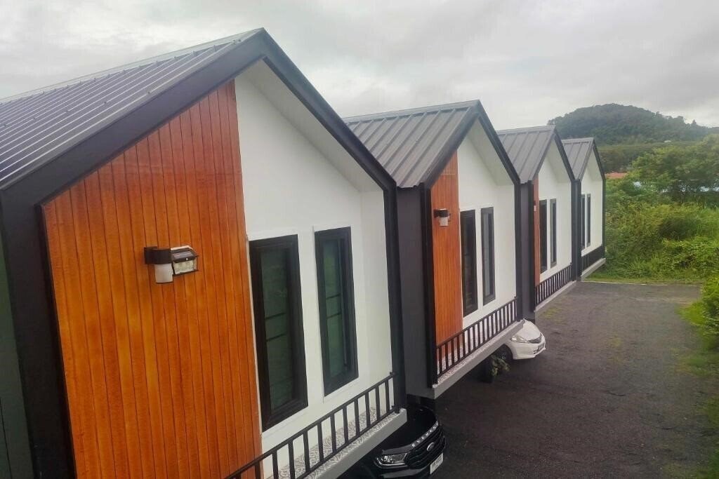 Zdjęcie N&N House Laem Hin 3*