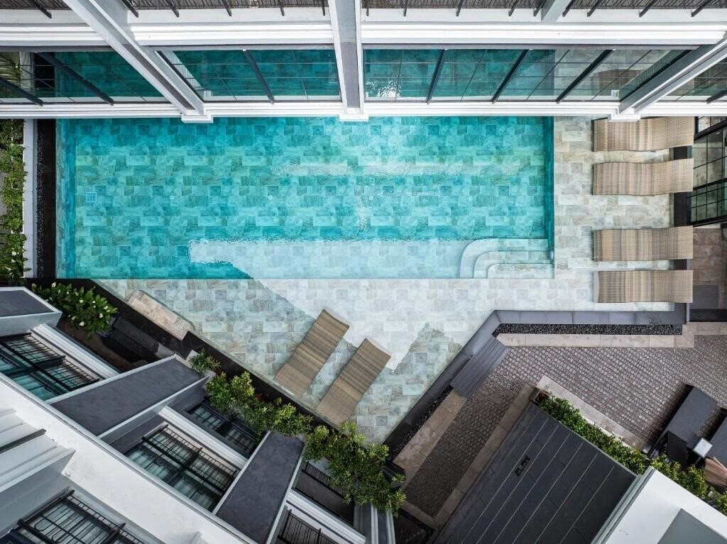 Hotel Chateau Du Village 4*