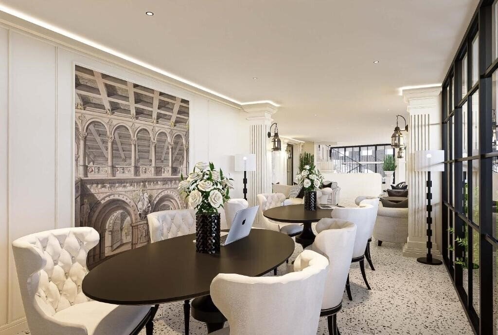 Zdjęcie Chateau Du Village 4*