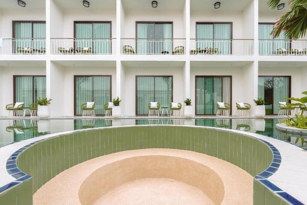 Зображення Sugar Marina Resort Lagoon Villas Naiyangbeach 4*