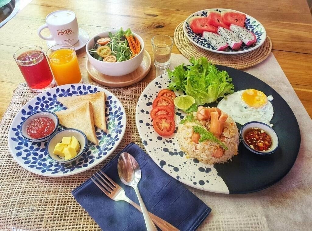 Фотографія Norn Talay Surin Beach 4*