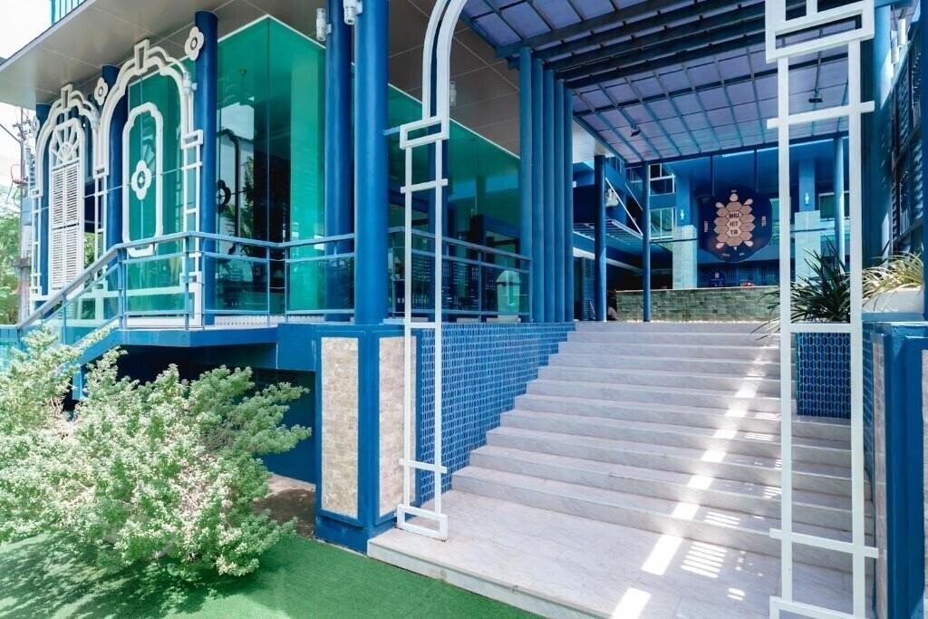 Картинка Bhukitta Boutique Hotel Phuket Town 4*