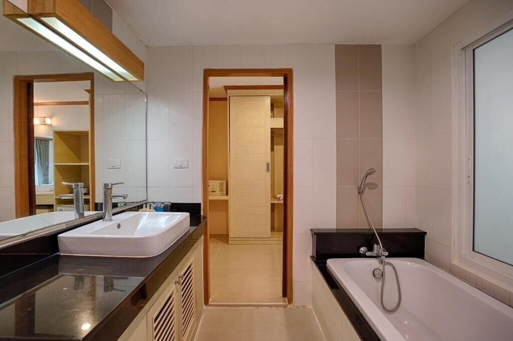 Zdjęcie Phuket Island View 3*