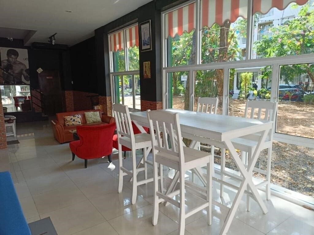 Zdjęcie Central Perk Hotel 3*