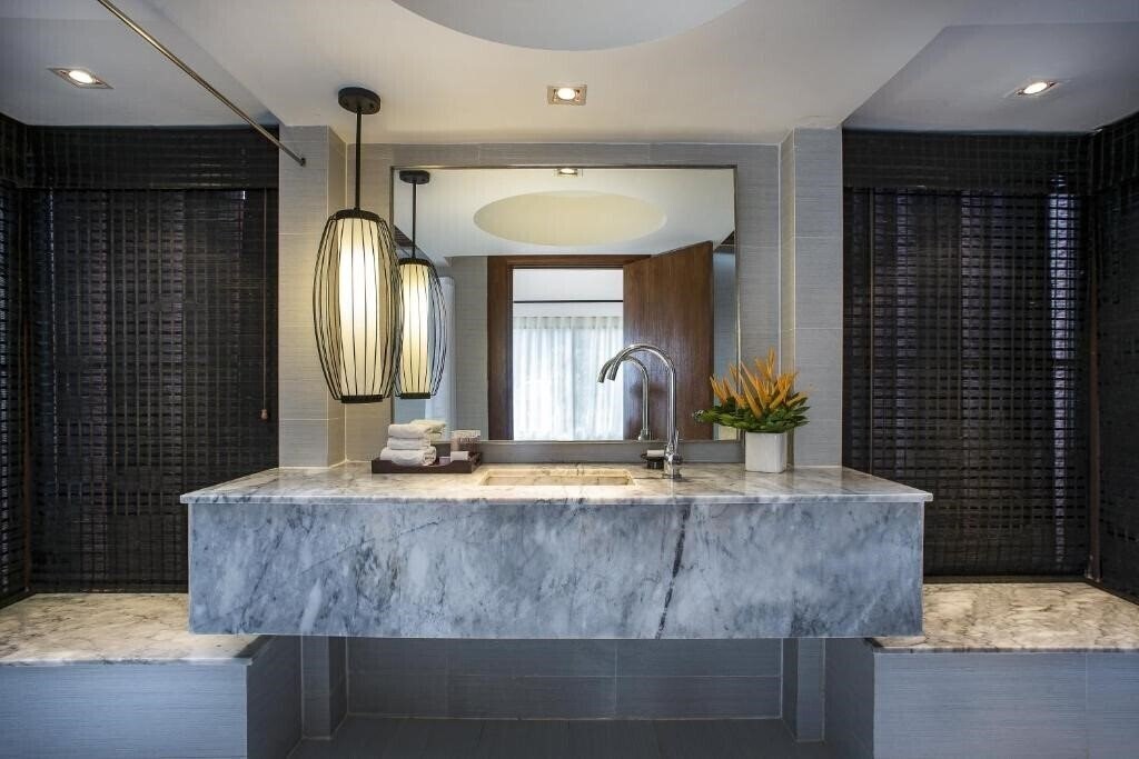 Фото Centara Villas Phuket 4*