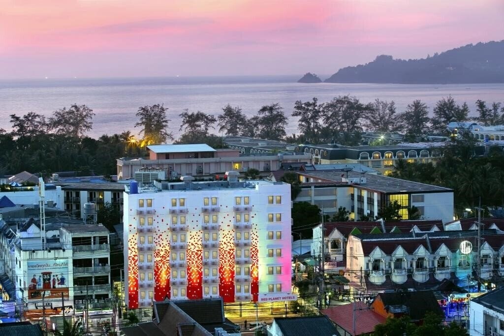 Картинка Red Planet Patong (ex. TUNE HOTEL PATONG) 3*