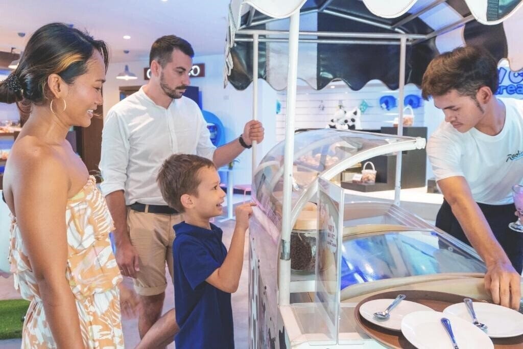 Зображення Swissotel Resort Phuket (ex. Courtyard Phuket At Kamala Beach) 4*