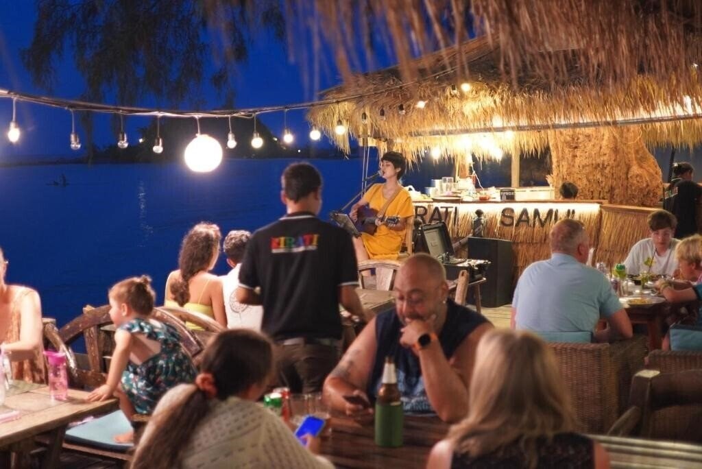 Готель Kirati Beach Resort 2*