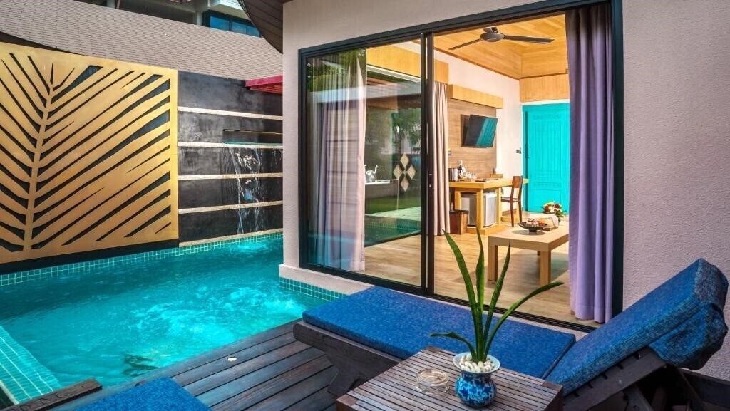 Zdjęcie Weekender Resort And Hotel 3*