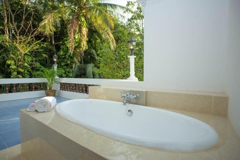 Zdjęcie Baan Khun Nang Colonial Residence 3*