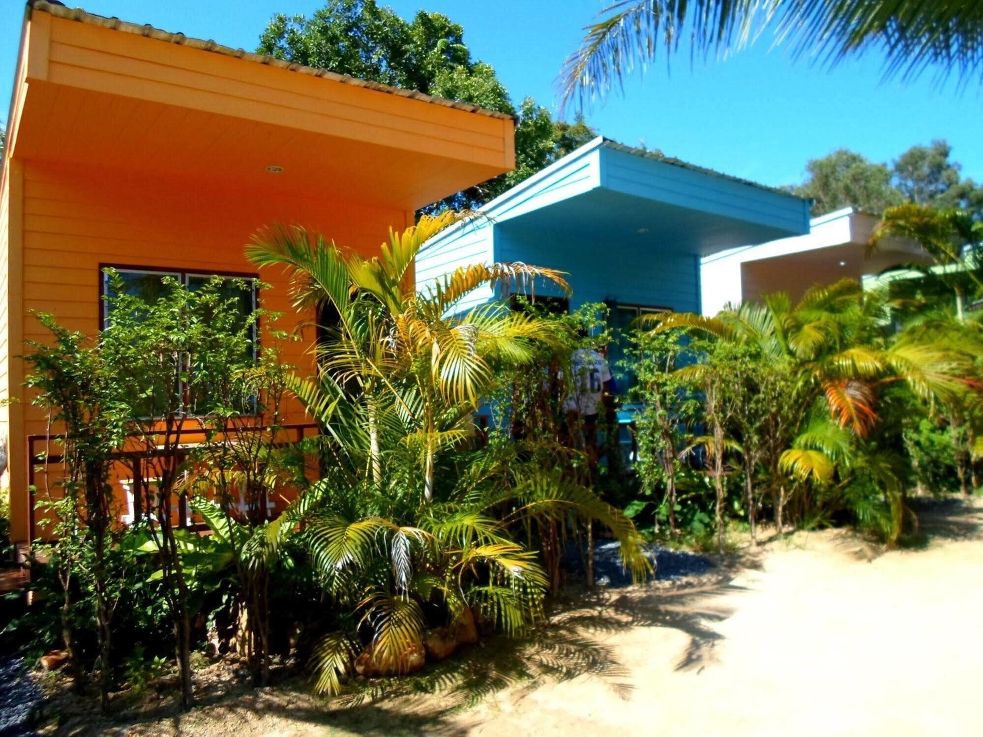 Готель Rewadee Garden Resort 2*