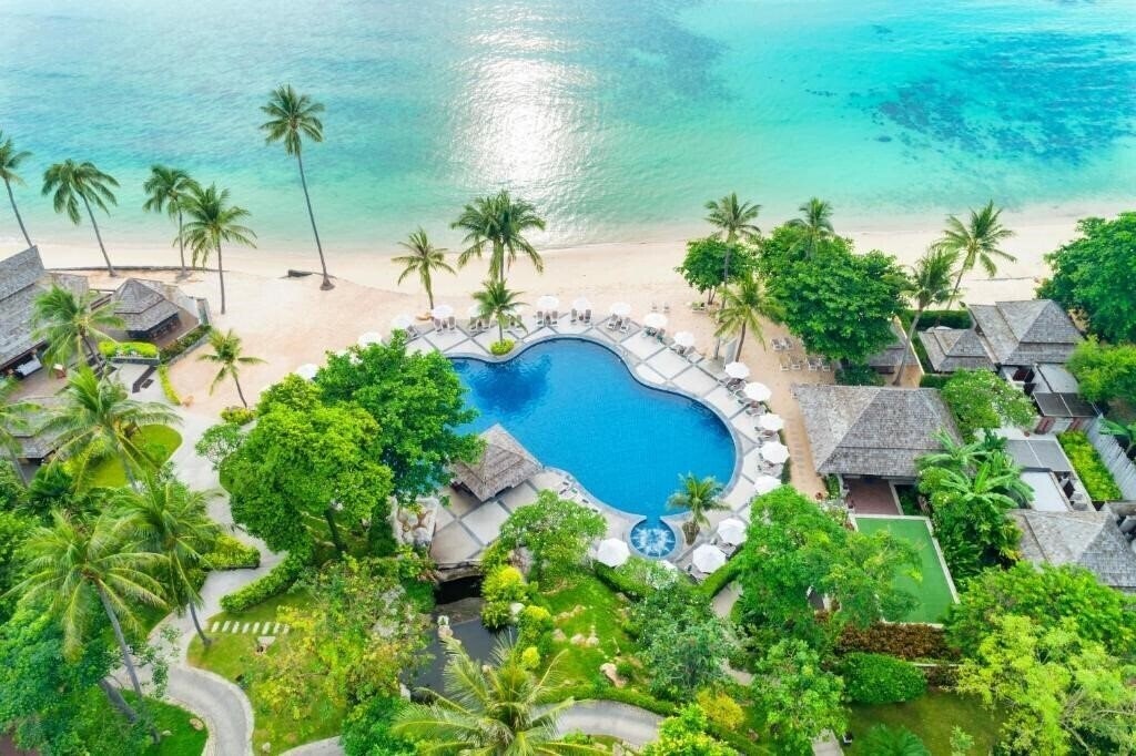 Готель Nora Beach Resort & SPA 4*