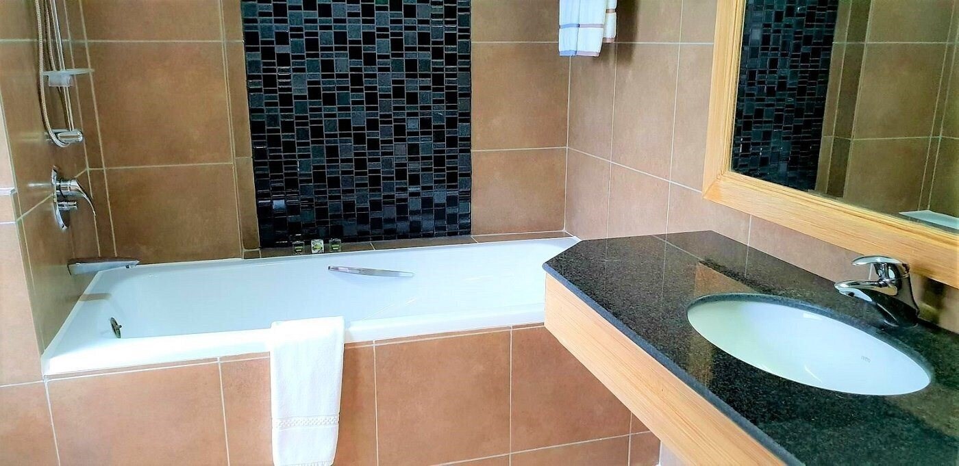 Фотографія Floral Hotel Lakeview Koh Samui 3*