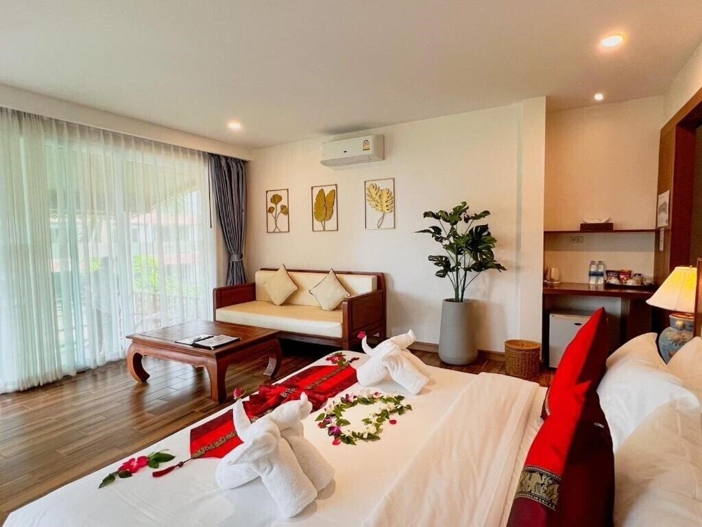 Фото Floral Hotel Aura Samui Best Beach Hotel (ex. Floral Hotel Aura Samui Best Beach Hotel) 4*