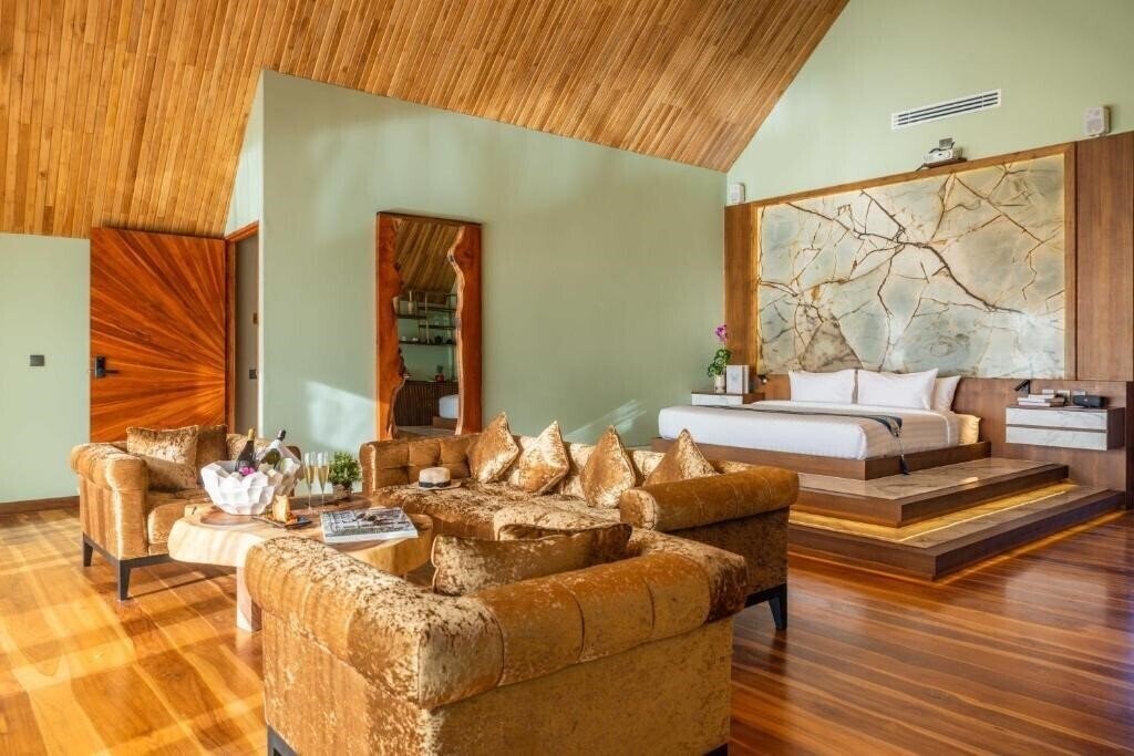 Фотографія Ida B Domain 5*